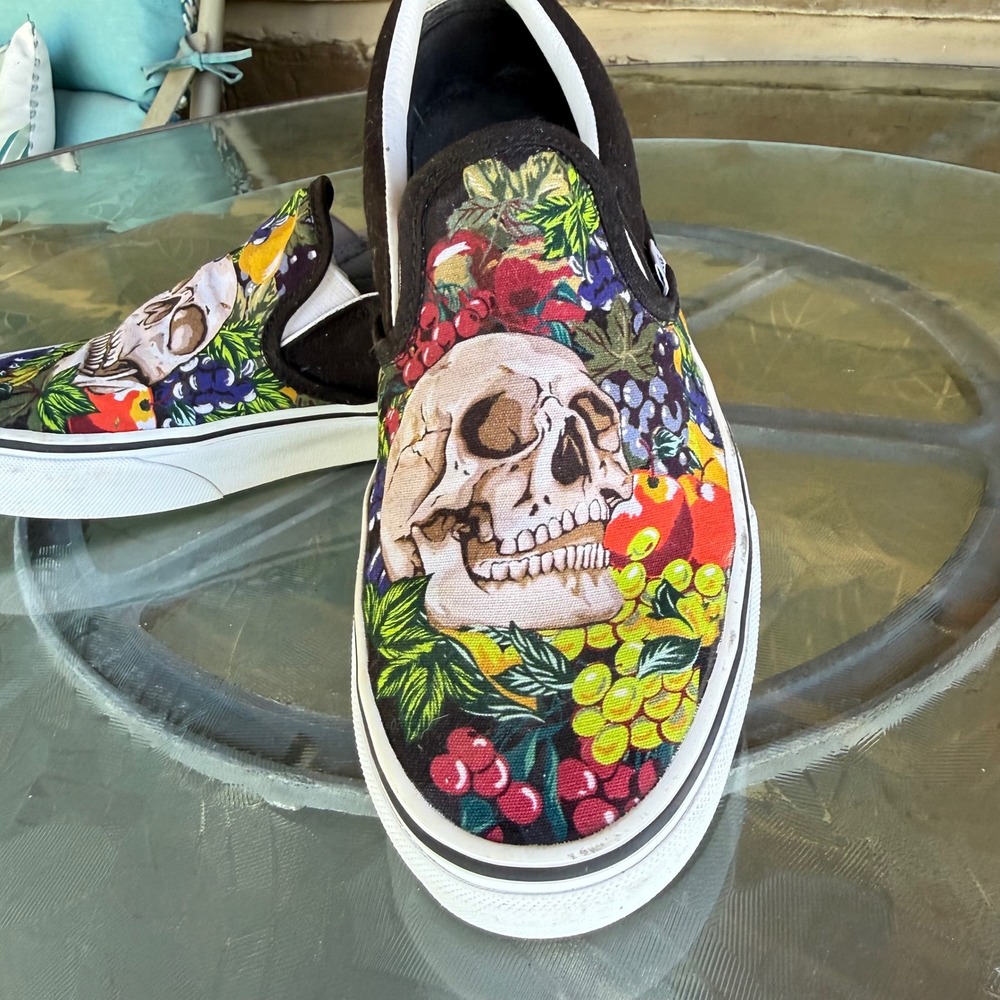 Vans Classic Fruit Skull Graphic Sneakers Black Mens 8.5 Womens 10 EUC Unisex - Picture 2 of 8